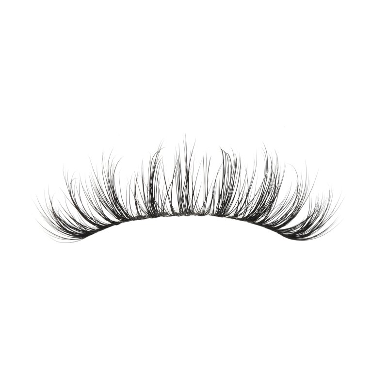 Wispy Thick Lashes Wearing effect