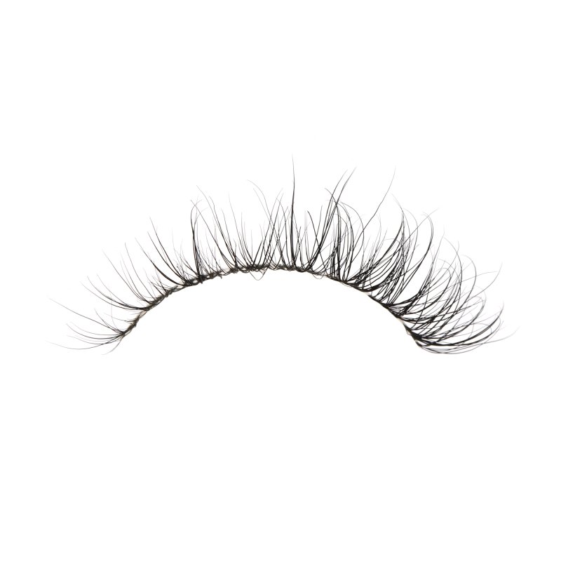 natural wispy mink lashes​ wearing effect