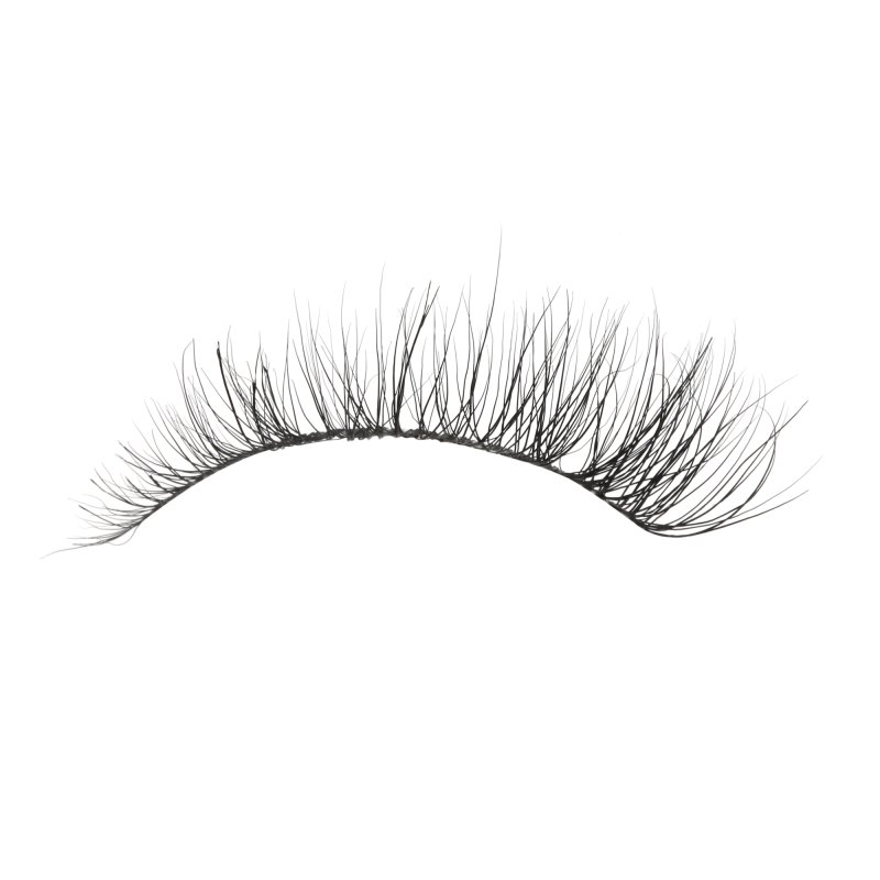 Natural mink cat eye lashes wearing effect
